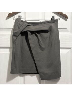Aritzia Babaton Jethro Grey Faux Wrap Mini Skirt in Grey Size 00